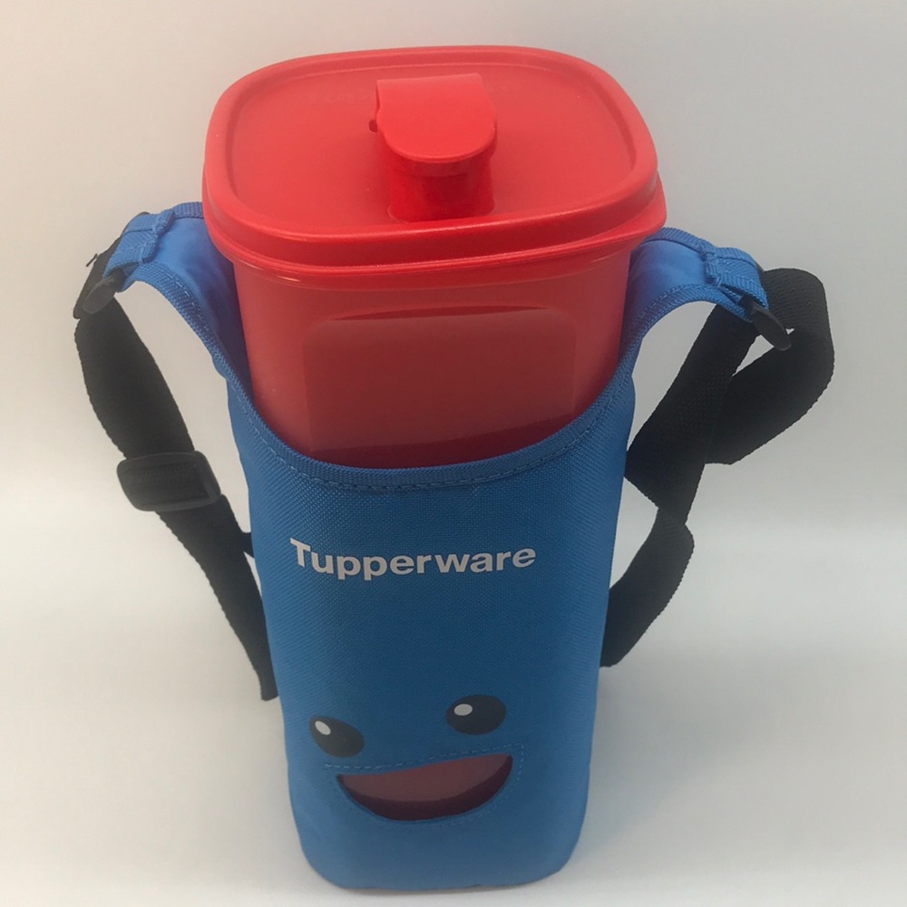 Tupperware Fun Manga & Bottle Fresh 2 Liter